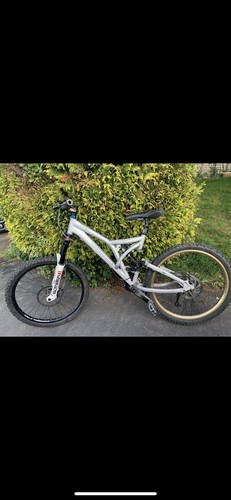 Mountain bike full - mountain,
