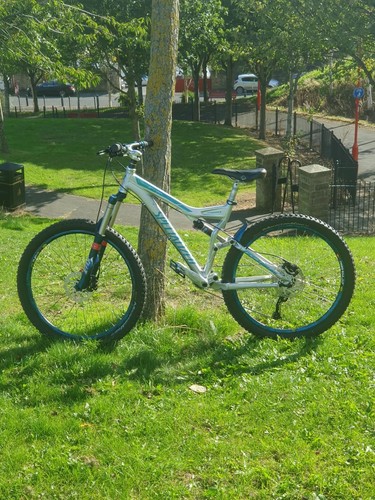 Mountain bike full - mountain, suspension