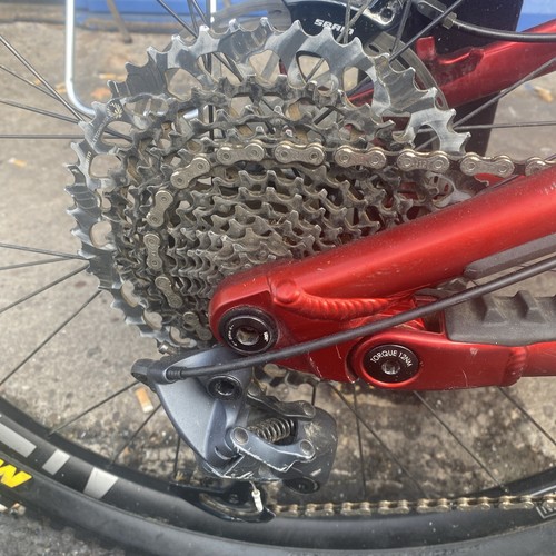 Mountain bike full - mountain,