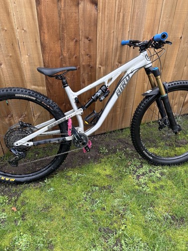 Full suspension mountain bike - suspension,