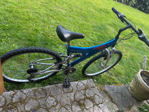 Mountain bike full - mountain, suspension