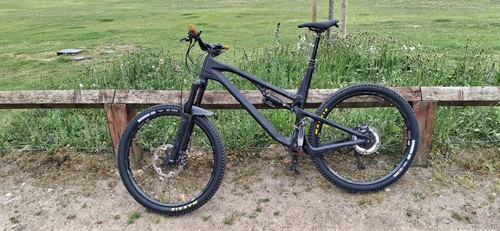 Full suspension mountain - full,